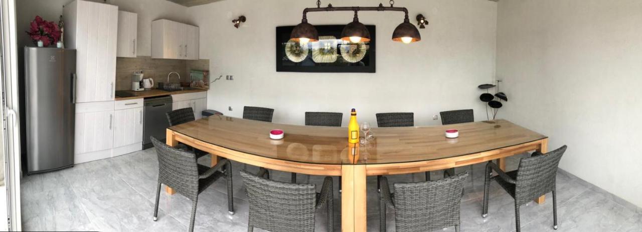 Croliday Apartment With Pool Nin Vrsi Exterior photo