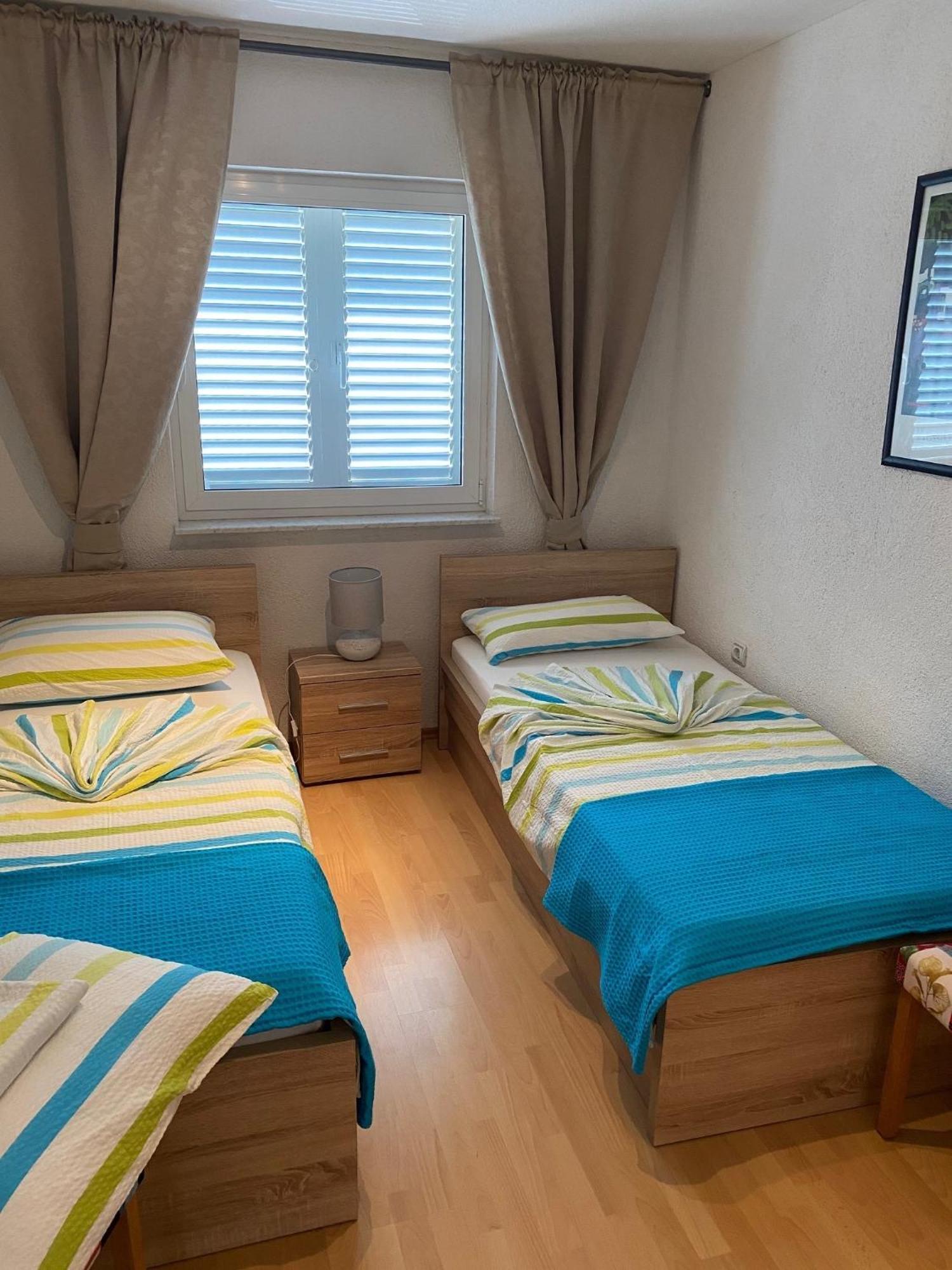 Croliday Apartment With Pool Nin Vrsi Exterior photo